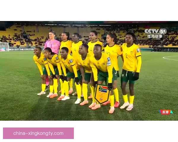 瓦伦蒂:帕尔马女足力争展现足球理念 瓦伦蒂:帕尔马女足力争展现足球理念