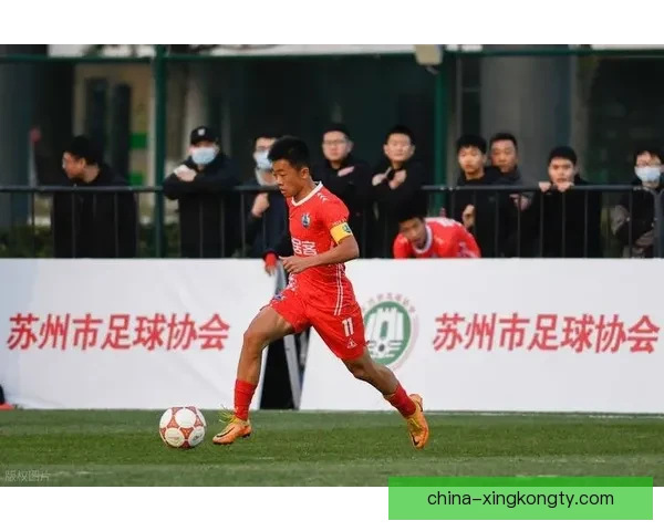 16岁前锋邝兆镭自由身加盟青岛海牛